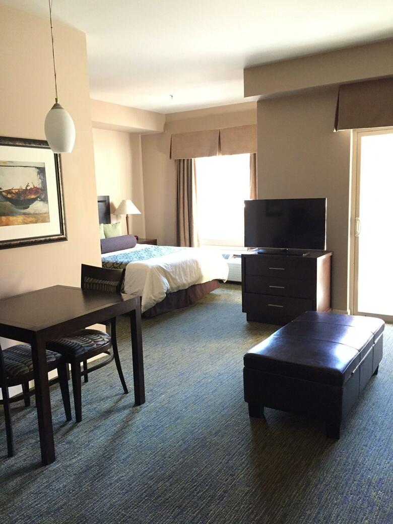 Hotel Executive Suites Garibaldi Springs Resort