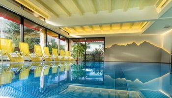 Hotel Alpina