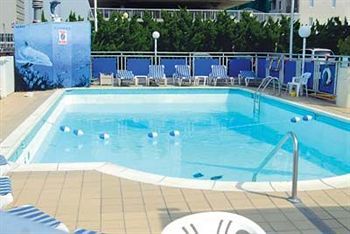Hostal Schooner Inn