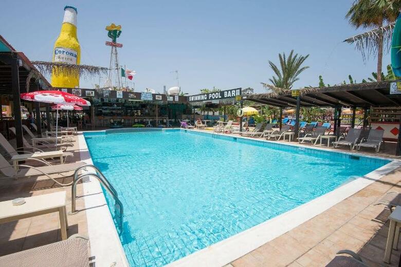 Kkaras Hotel