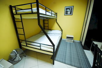 Albergue Landmark City Hotel
