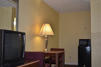 Motel Budget Inn Buffalo Airport