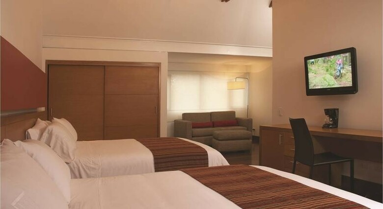 Hotel Bh La Quinta