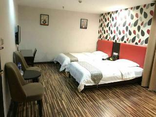 Peach Blossom River Hotel