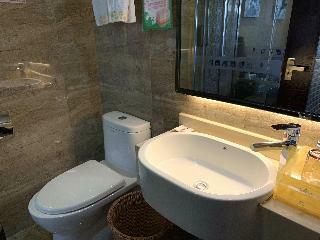 Peach Blossom River Hotel