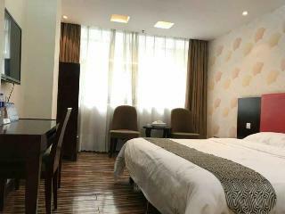 Peach Blossom River Hotel
