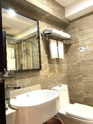 Peach Blossom River Hotel