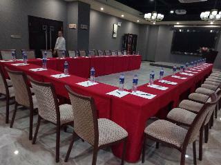 Peach Blossom River Hotel