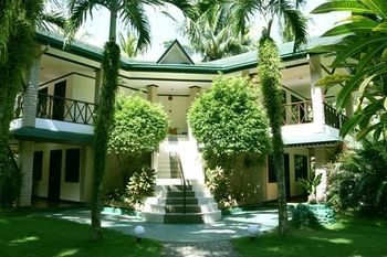 Paradise Garden Resort Hotel & Convention Center