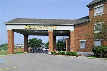 Hotel Quality Suites Whitby