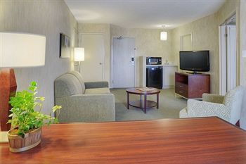 Hotel Quality Suites Whitby