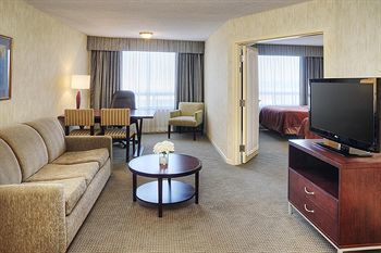Hotel Quality Suites Whitby