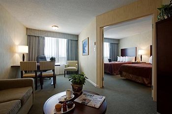 Hotel Quality Suites Whitby