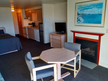 Hotel Surfside Oceanfront Resort