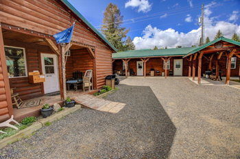 Motel Cascade Lake Inn