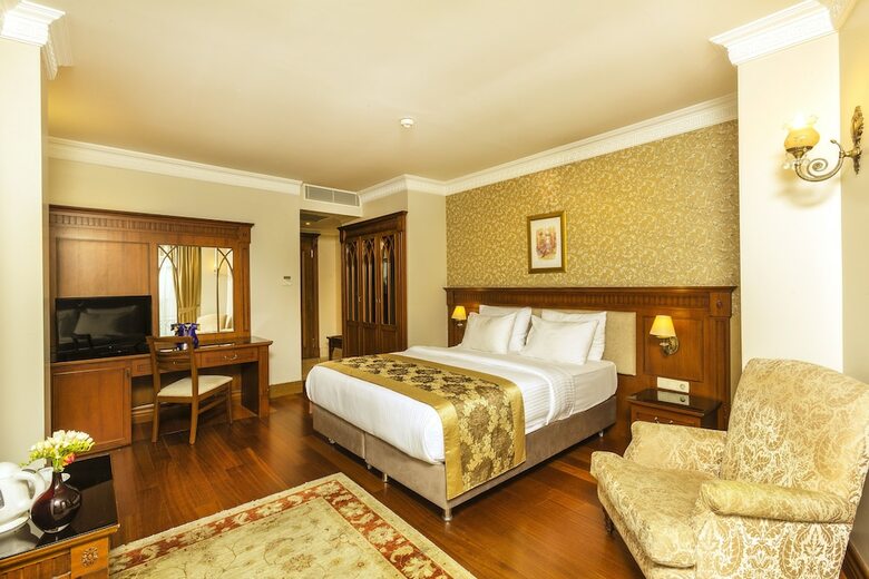 Hotel Acra