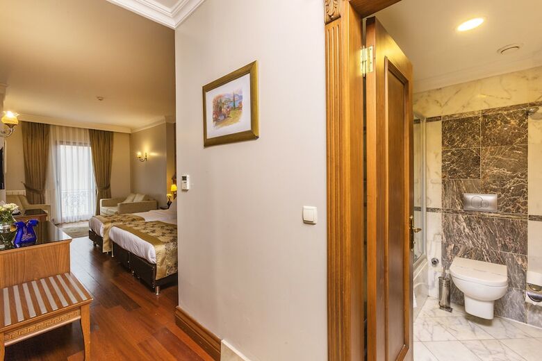 Hotel Acra