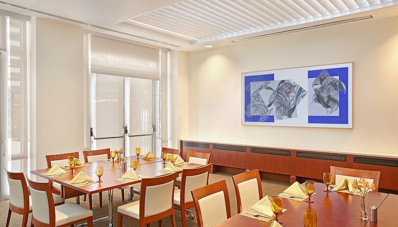 Intercontinental Suites Hotel Cleveland