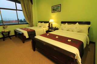 Ree Hotel