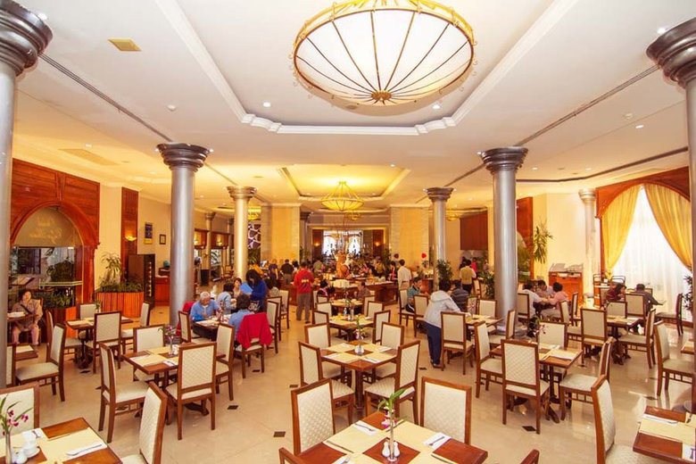 Ree Hotel