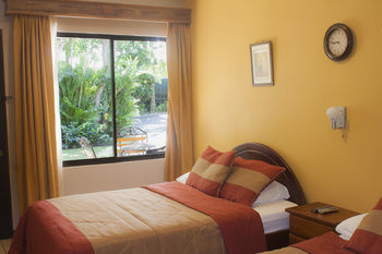 Hotel Robledal