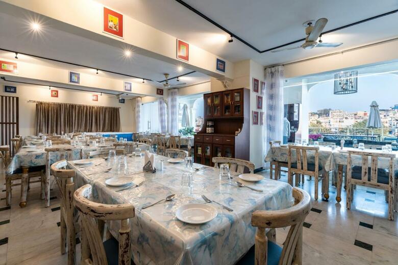 Sarovar Hotel