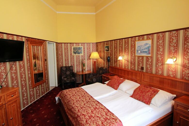 Old Prague Hotel