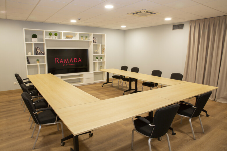 Hotel Ramada By Wyndham Madrid Getafe