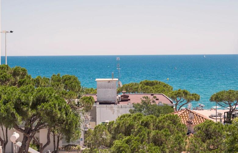 Hotel Medium Claramar