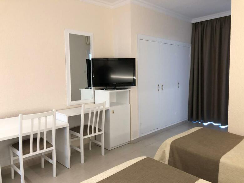 Hotel Medium Claramar