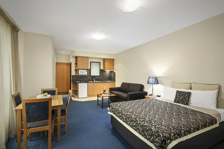Hotel Quest Savoy