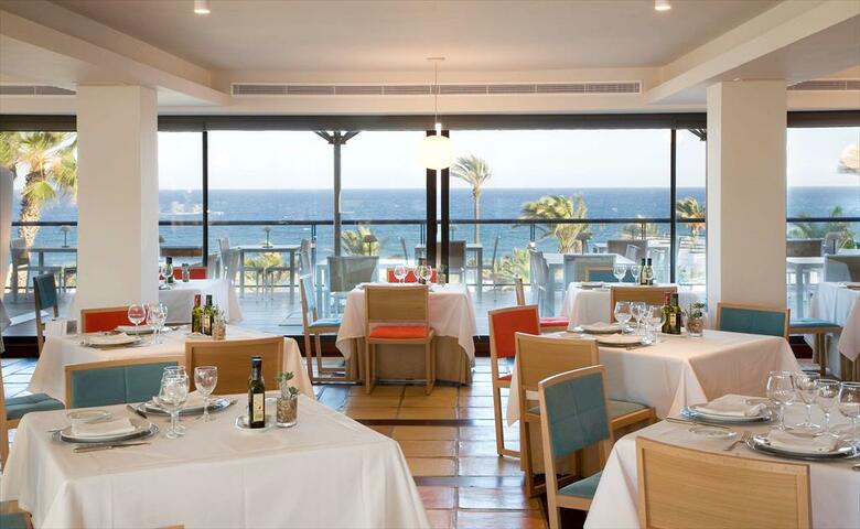 Hotel Parador De Moj�car