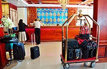 Chanthapanya Hotel