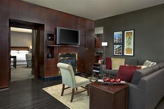 Hotel Sheraton Suites Calgary Eau Claire