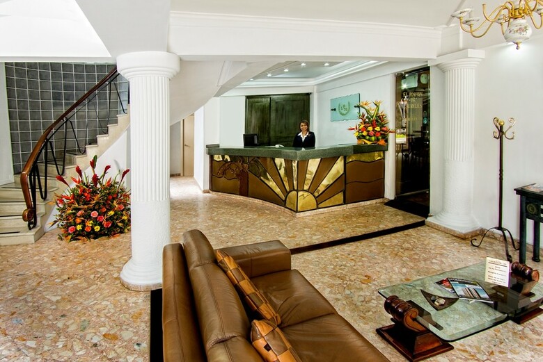 Hotel Laureles 70