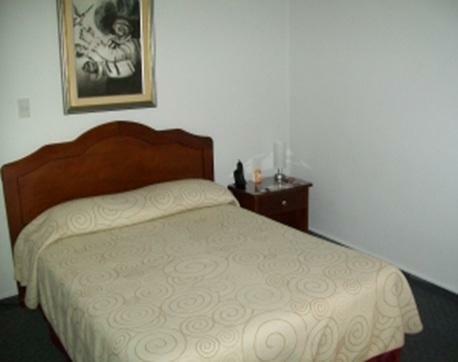 Hotel Laureles 70