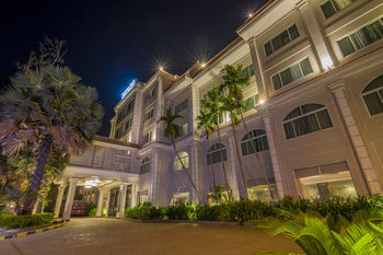 Angkor Riviera Hotel