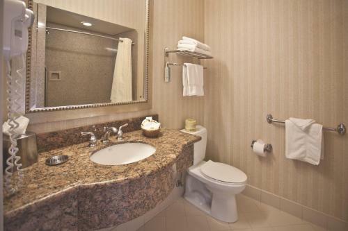 *bay Landing Hotel*