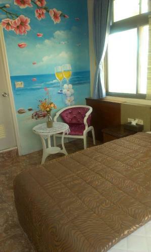 Love With Dolphin B&B