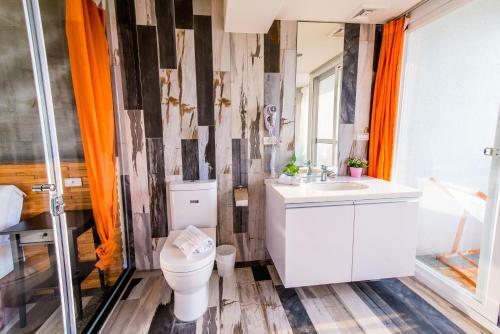 Malibu Oceanview Homestay