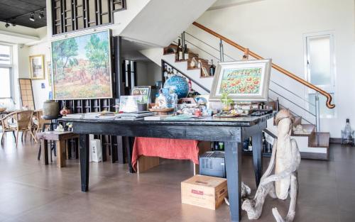 Malibu Oceanview Homestay