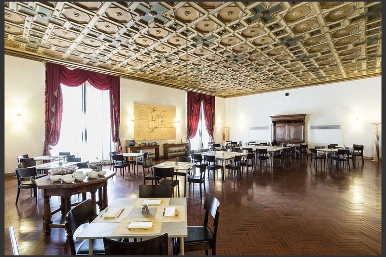 Hotel Columbus