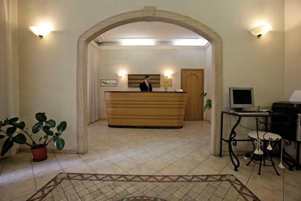 Hotel Embassy