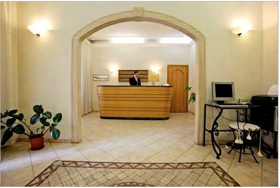 Hotel Embassy
