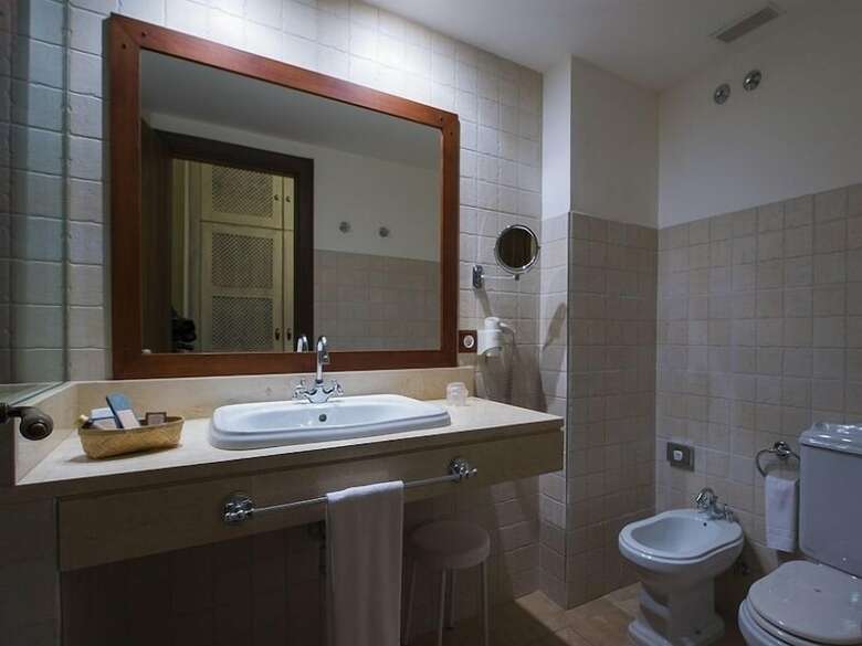 Hotel Cortijo Santa Cruz