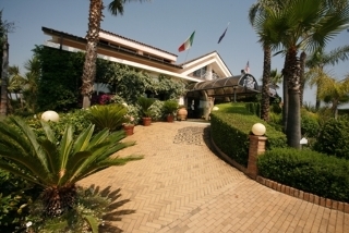Hotel Leucosya