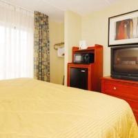 Hotel Comfort Inn & Suites
