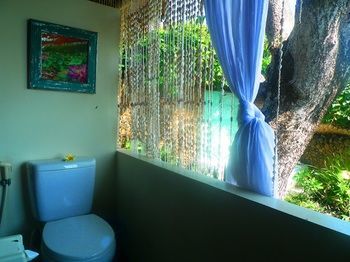 Bloo Lagoon Village