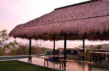 Bloo Lagoon Village