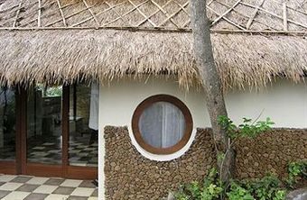 Bloo Lagoon Village